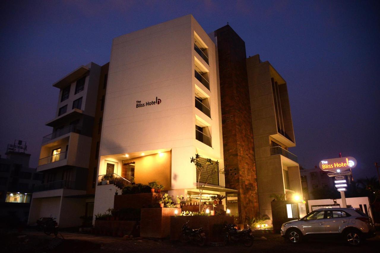 The Bliss Hotel Somnath Bagian luar foto